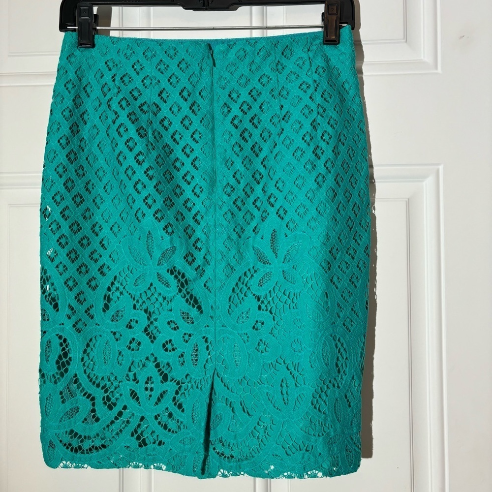 ❤️2/$15 or 3/$26❤️ Loft Teal Lace Pencil Skirt, Size 0 Petite - Picture 2 of 11